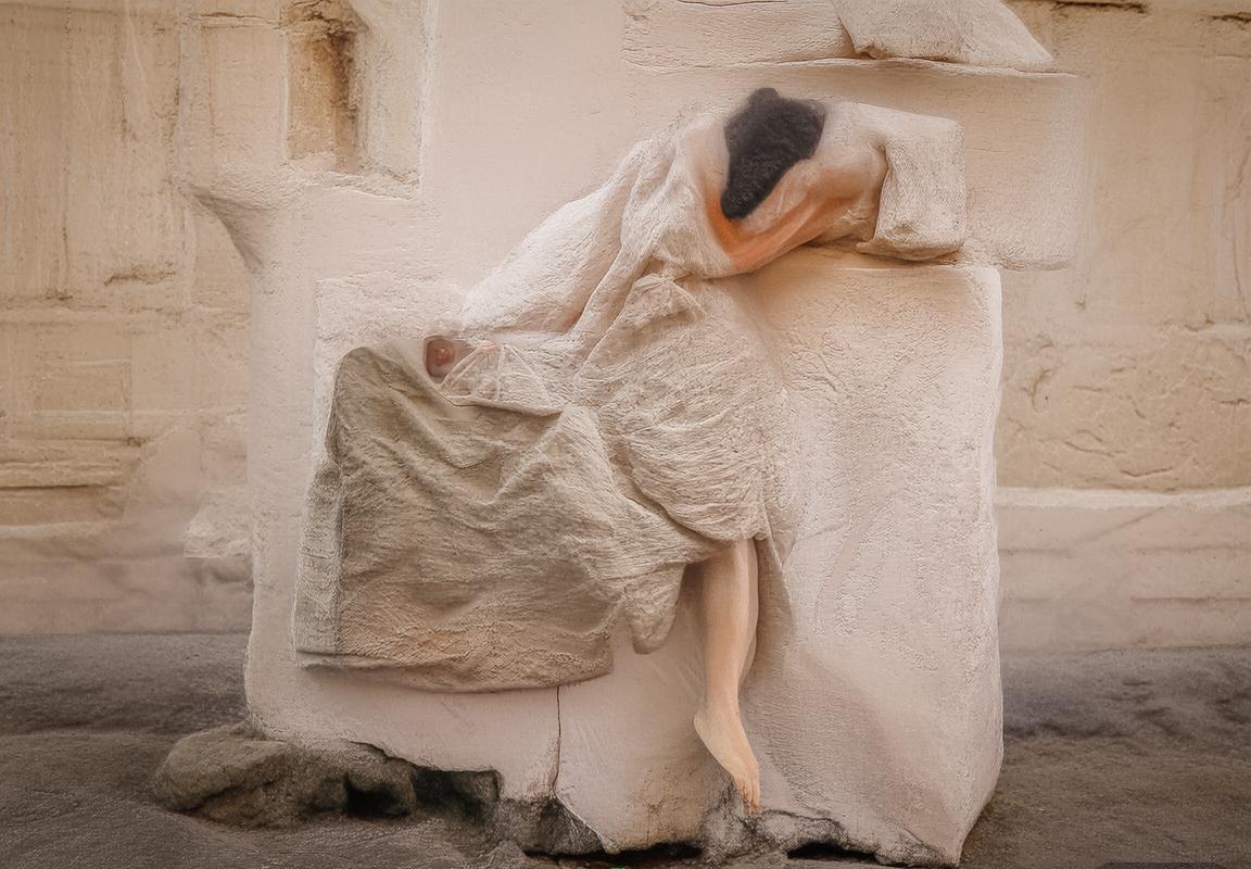 曼城逆转皇马引爆伯纳乌主场失利，阿隆索帅位危机与皇马战术争议并存